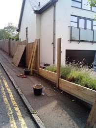 Garden fence needs replacing around Woodford, Theydon Bois or Epping?