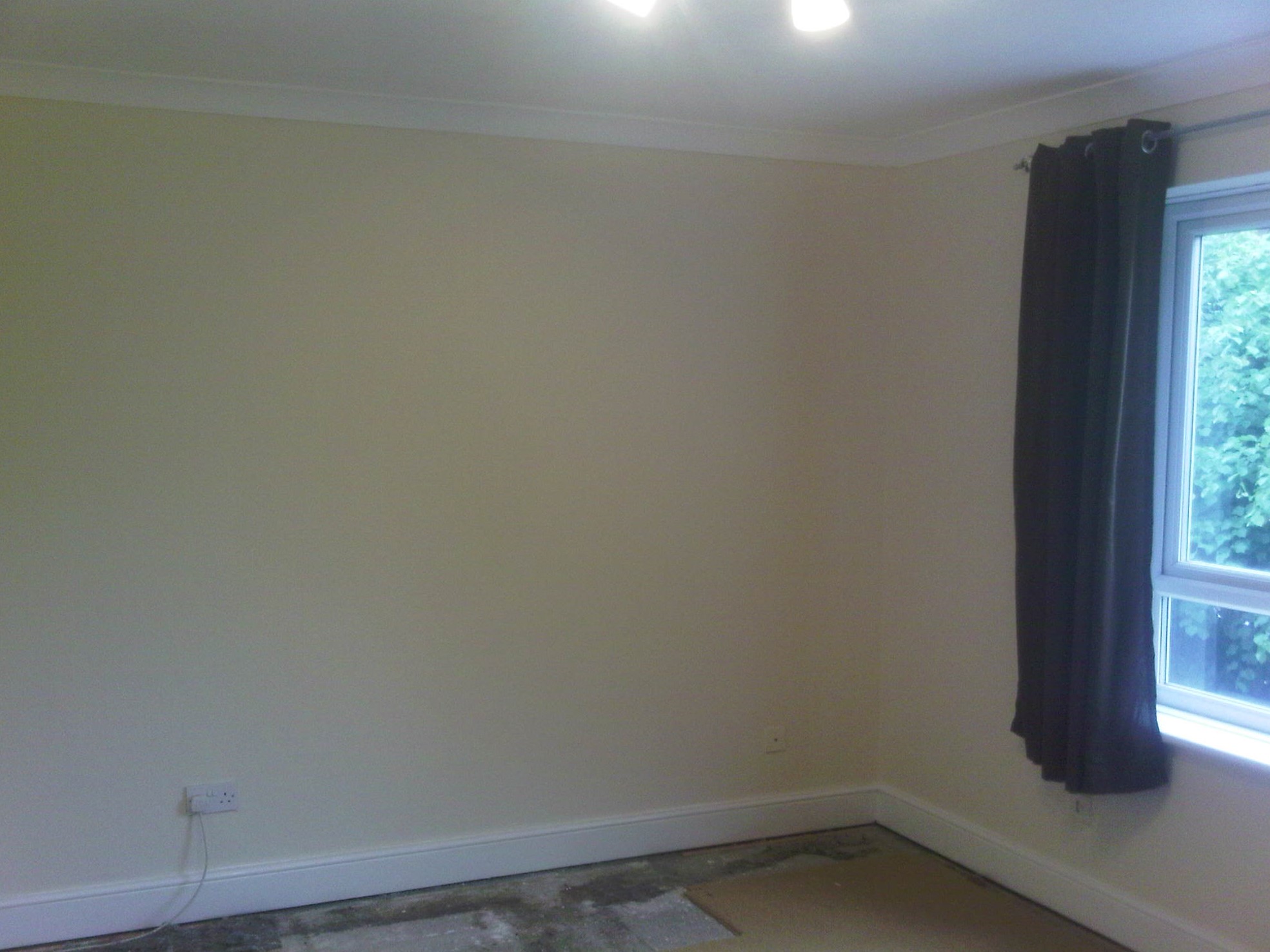 Interior paiting in the Loughton, Debden Chigwell and surrounding areas, by Loughton Handyman